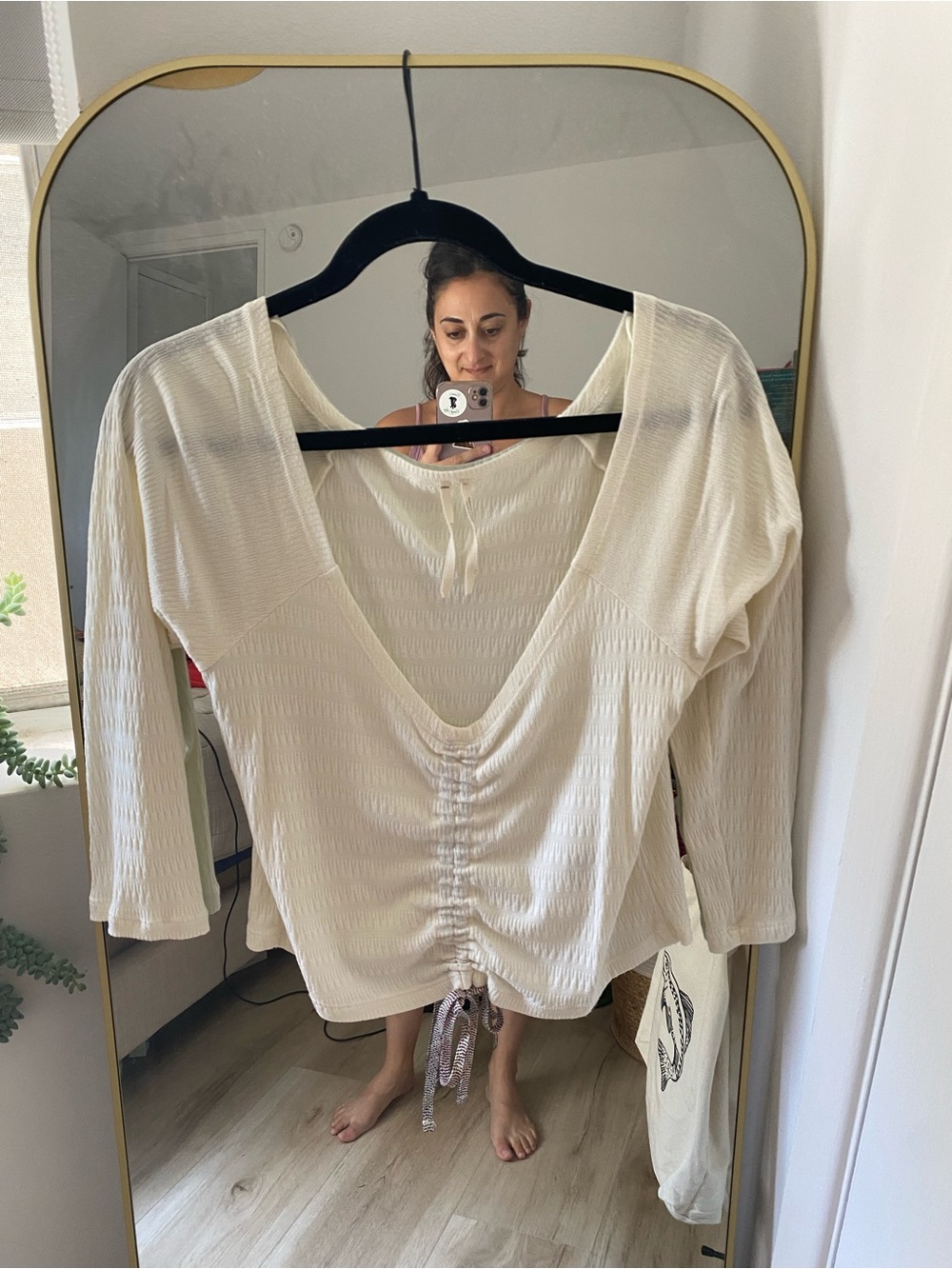Anthropologie Women’s Cream Long-Sleeve Ruched V-Neck Top